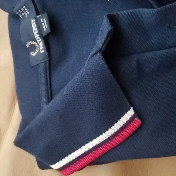 FRED PERRY GIRLS TWIN TIPPED POLO Size 4 - Picture 5 of 6